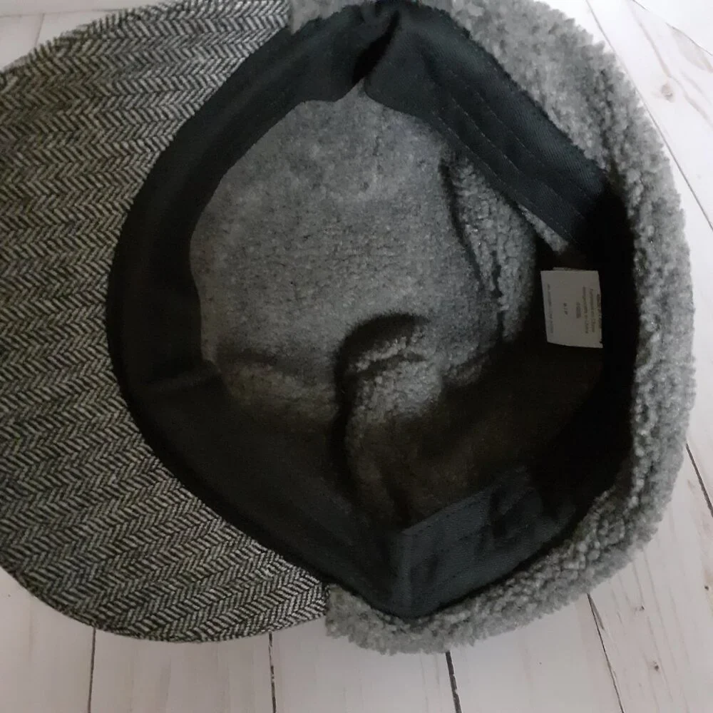 Outdoor Research Fleece Lined Wool Blend Herringbone Earflap Cap Black Size S